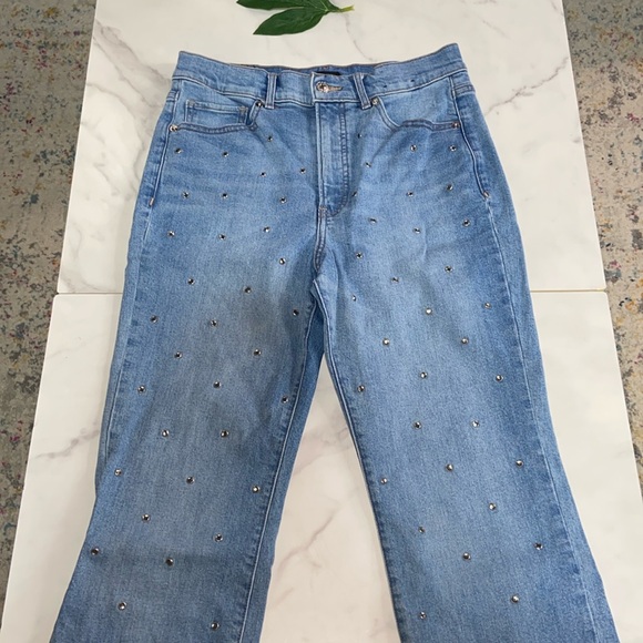 Express Women Jeans Blue Rhinestone Cropped Flare High Rise Denim Size 6 - Picture 4 of 17